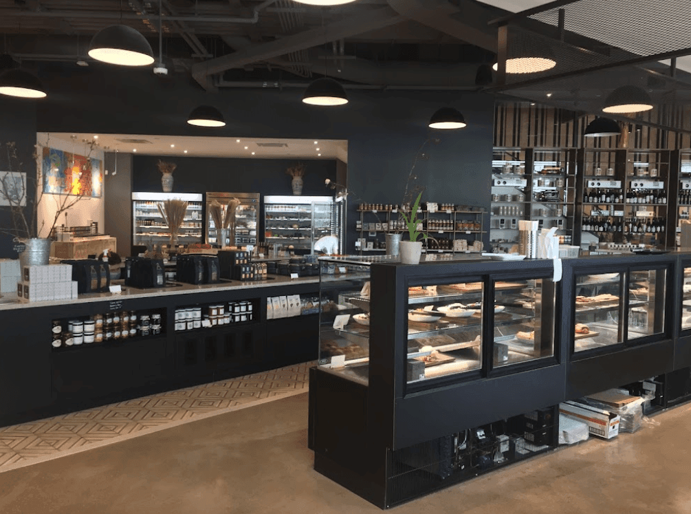 Mottola Grocery - Image 3